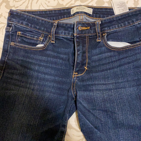 2 Pairs of ABERCROMBIE JEANS - Picture 6 of 6